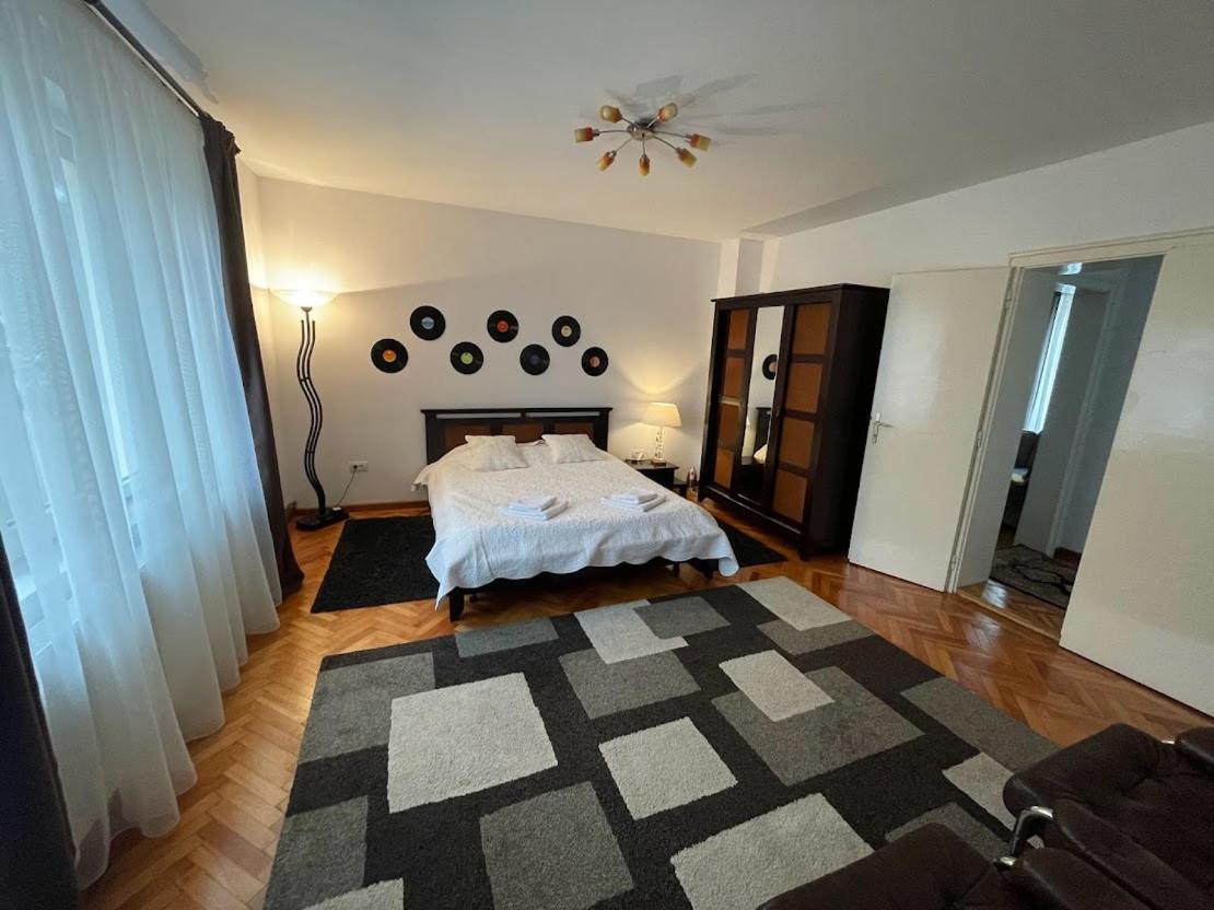 Crisan 40 Casa Muntean 100Mp 3Camere 3Paturi 1 Canapea 2 Dormitoare Parcare Temesvár Kültér fotó